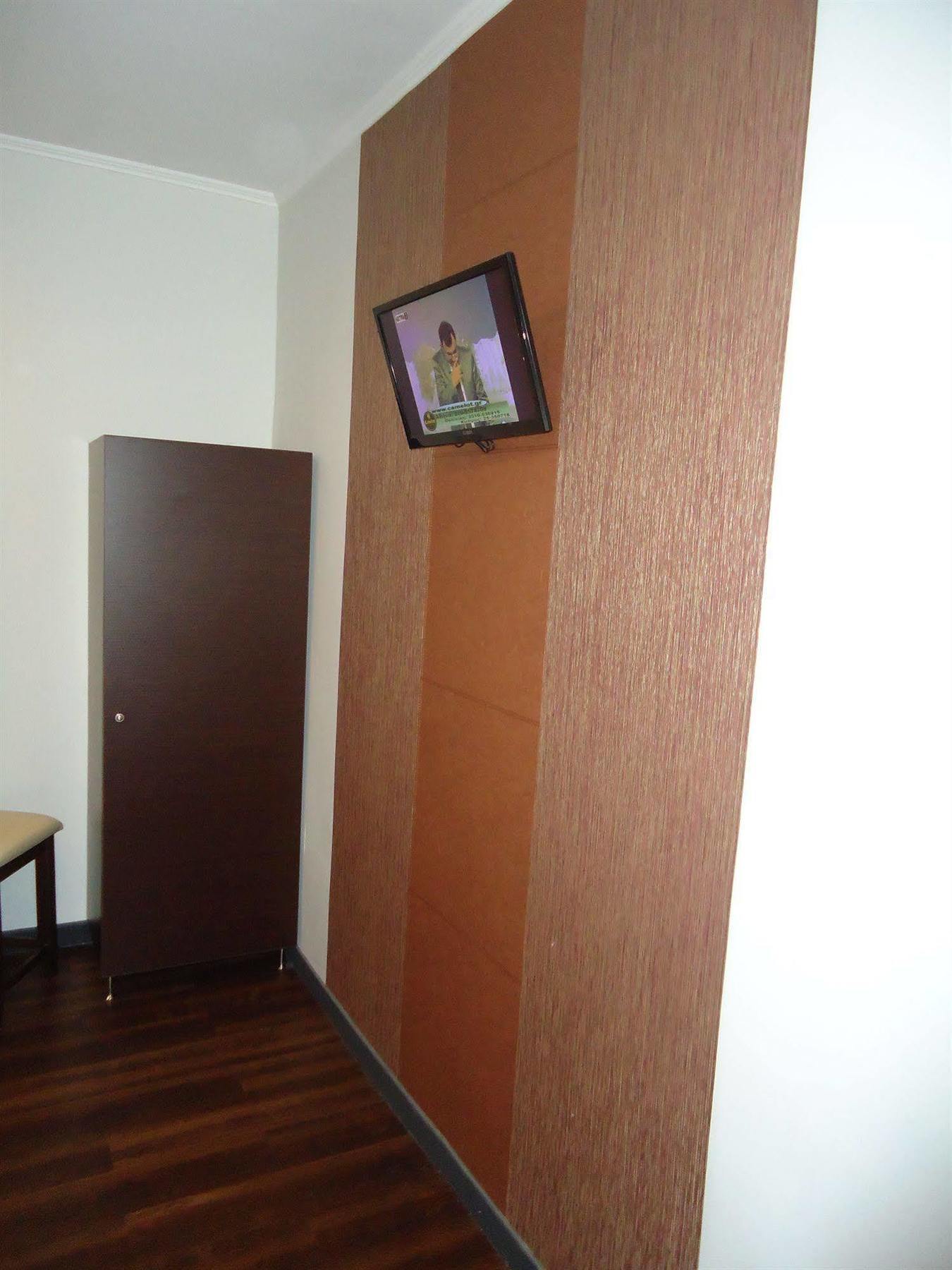 Cosmopolit Hotel Athens Exterior photo